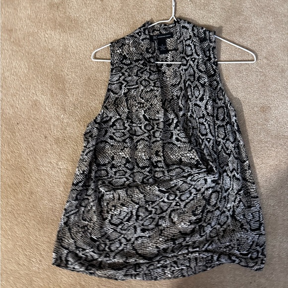 Tank top inc snakeskin pattern - Picture 1 of 8
